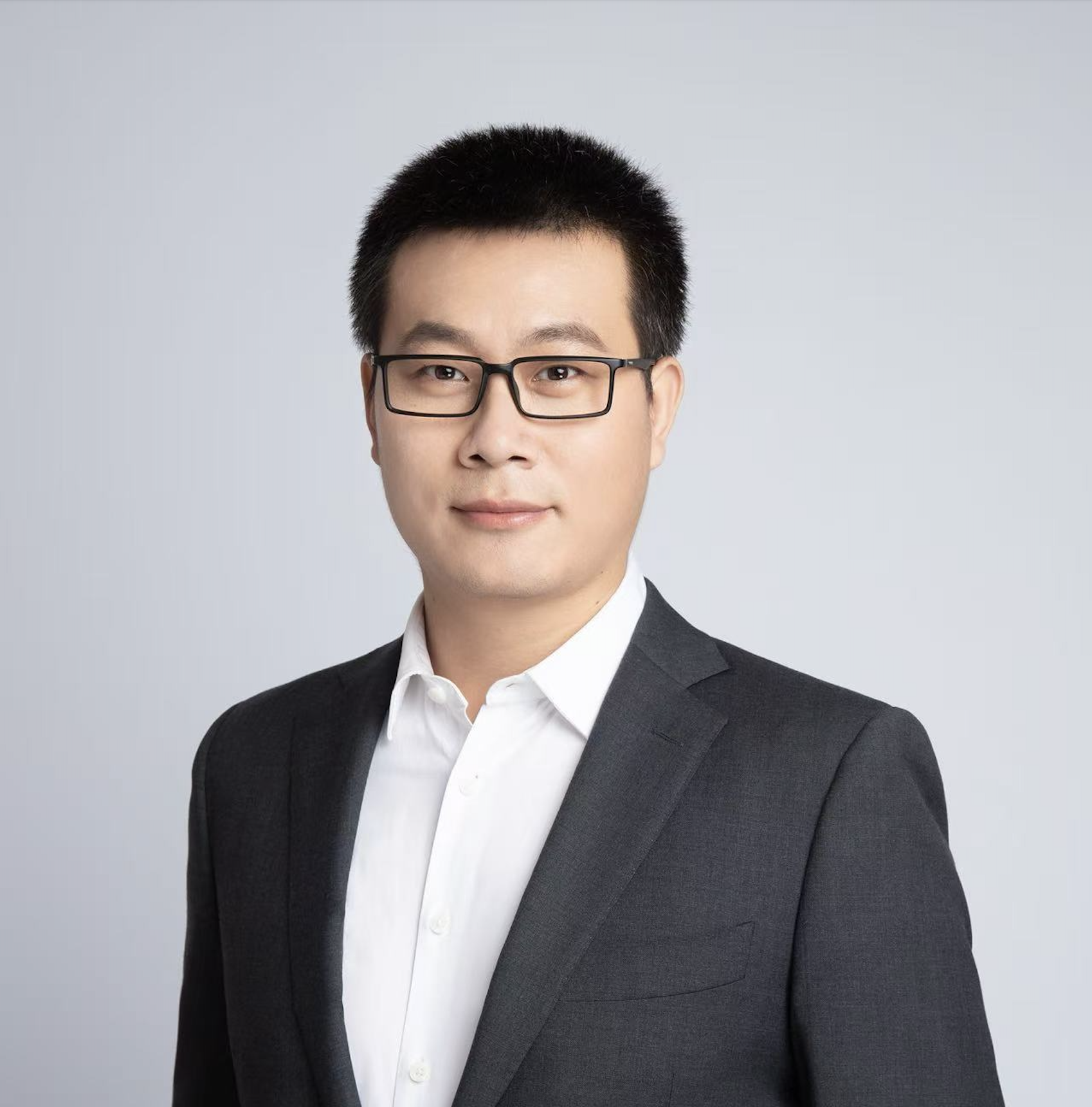 Jiangzhou Wang